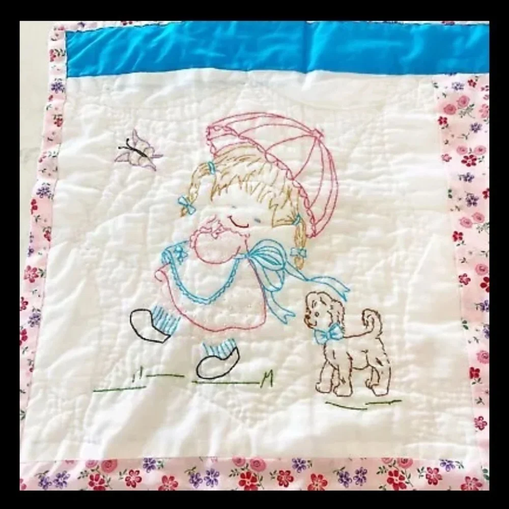 Vintage Handmade Embroidered Baby Crib Blanket Quilt Pink Floral Girls 39x43